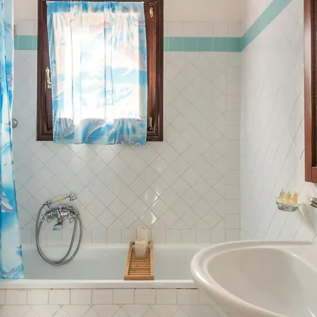 With Pool Country Village, Stintino *