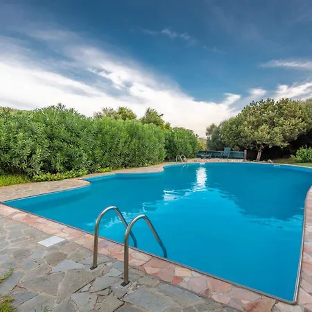 Apartman With Pool Country Village, Stintino Punta de su Torrione