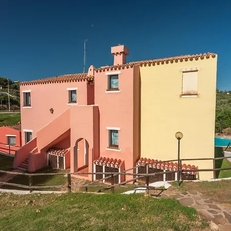 Apartamento With Pool Country Village, Stintino