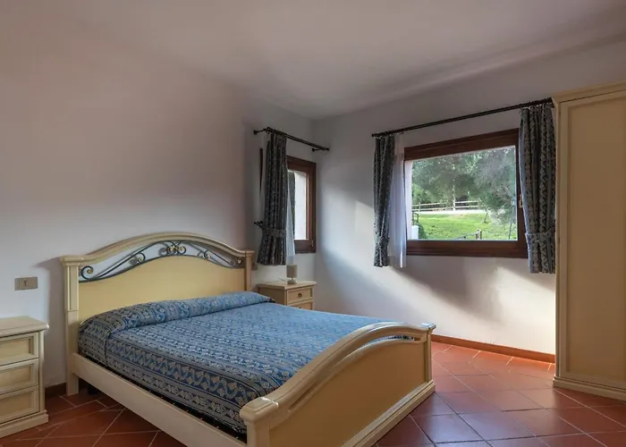 With Pool Country Village, Stintino * Punta de su Torrione