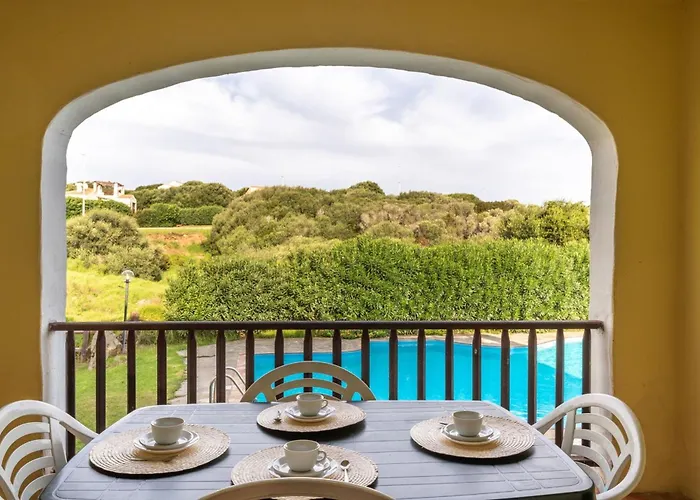 With Pool Country Village, Stintino Daire